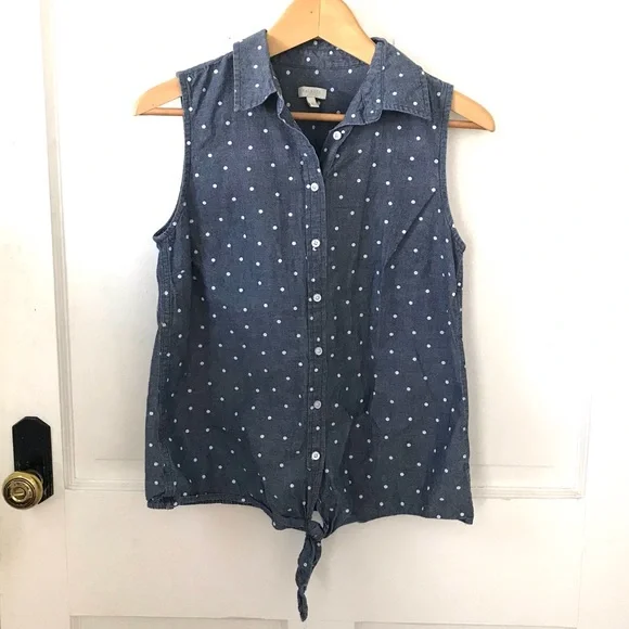 Talbots denim polka dot sleeveless button up blouse - Picture 4 of 9